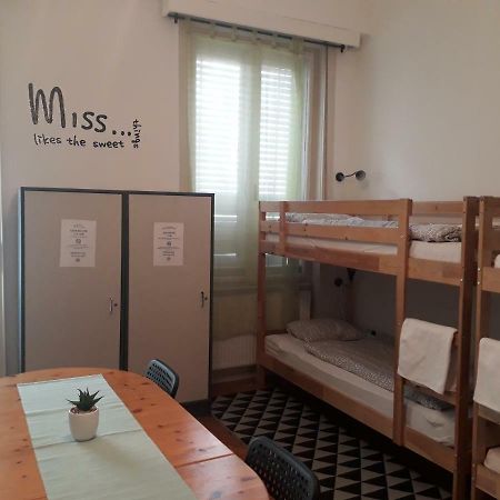 East Side Hostel Budapest Eksteriør billede
